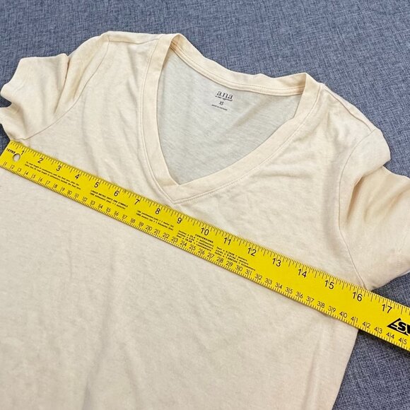NEW! a.n.a A New Approach Basic T-Shirt Solid Buttercup XS V-Neck Short Sleeve - Picture 6 of 9